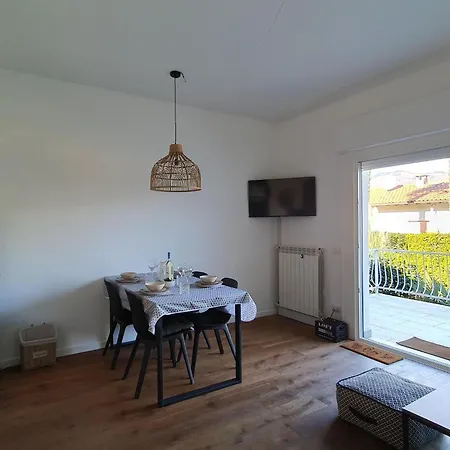 In With Private Garden Tatil Evi