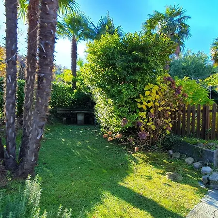 In With Private Garden Holiday home *